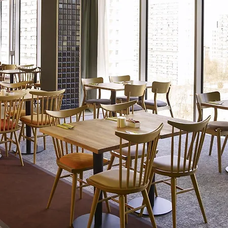 Ibis Styles Отель Варшава